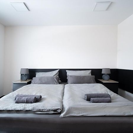 Blauer Stein Apartments Wh4 พุลไฮม์ ภายนอก รูปภาพ