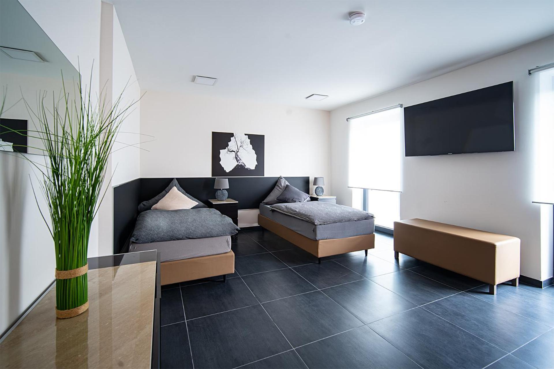 Blauer Stein Apartments Wh4 พุลไฮม์ ภายนอก รูปภาพ