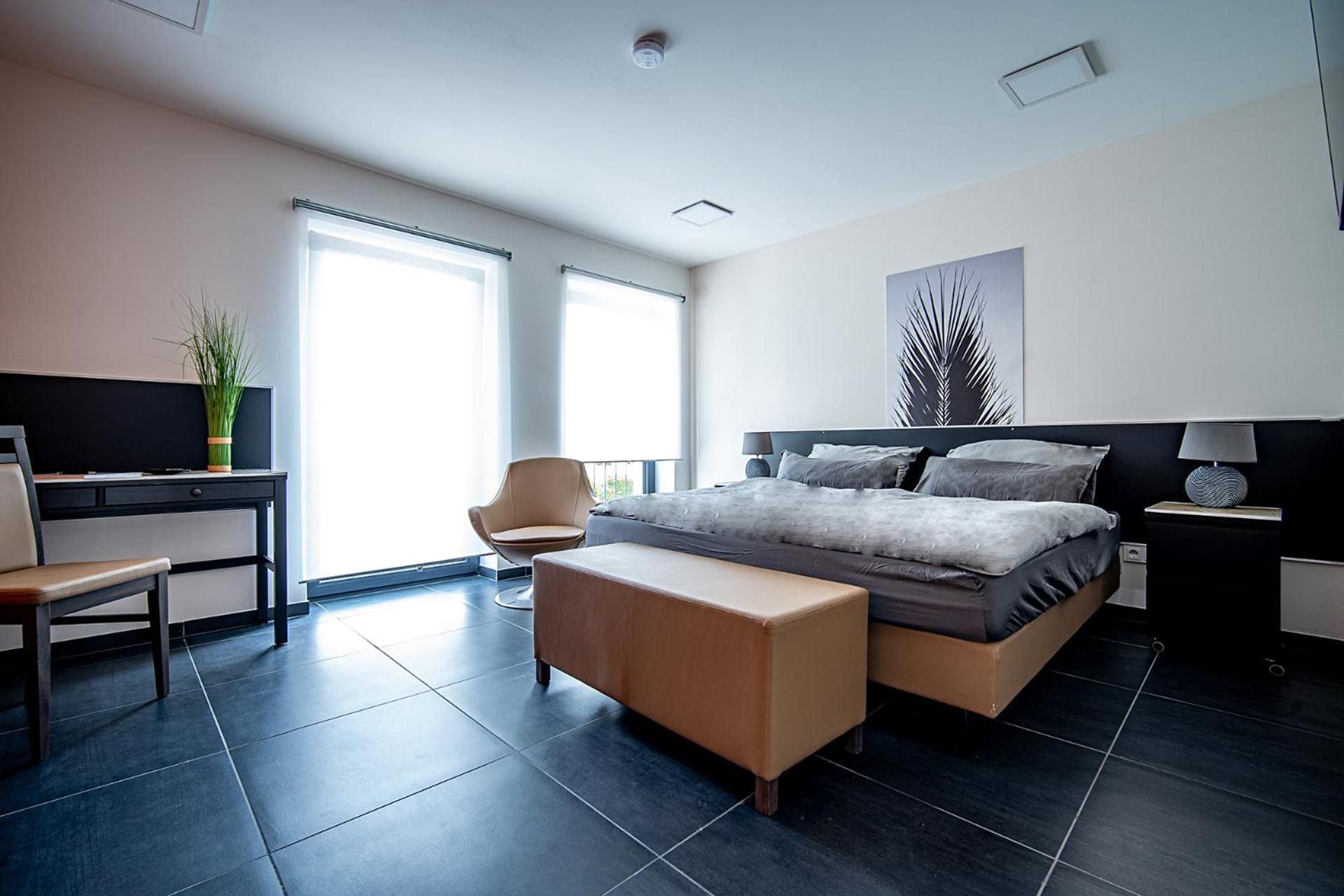 Blauer Stein Apartments Wh4 พุลไฮม์ ภายนอก รูปภาพ